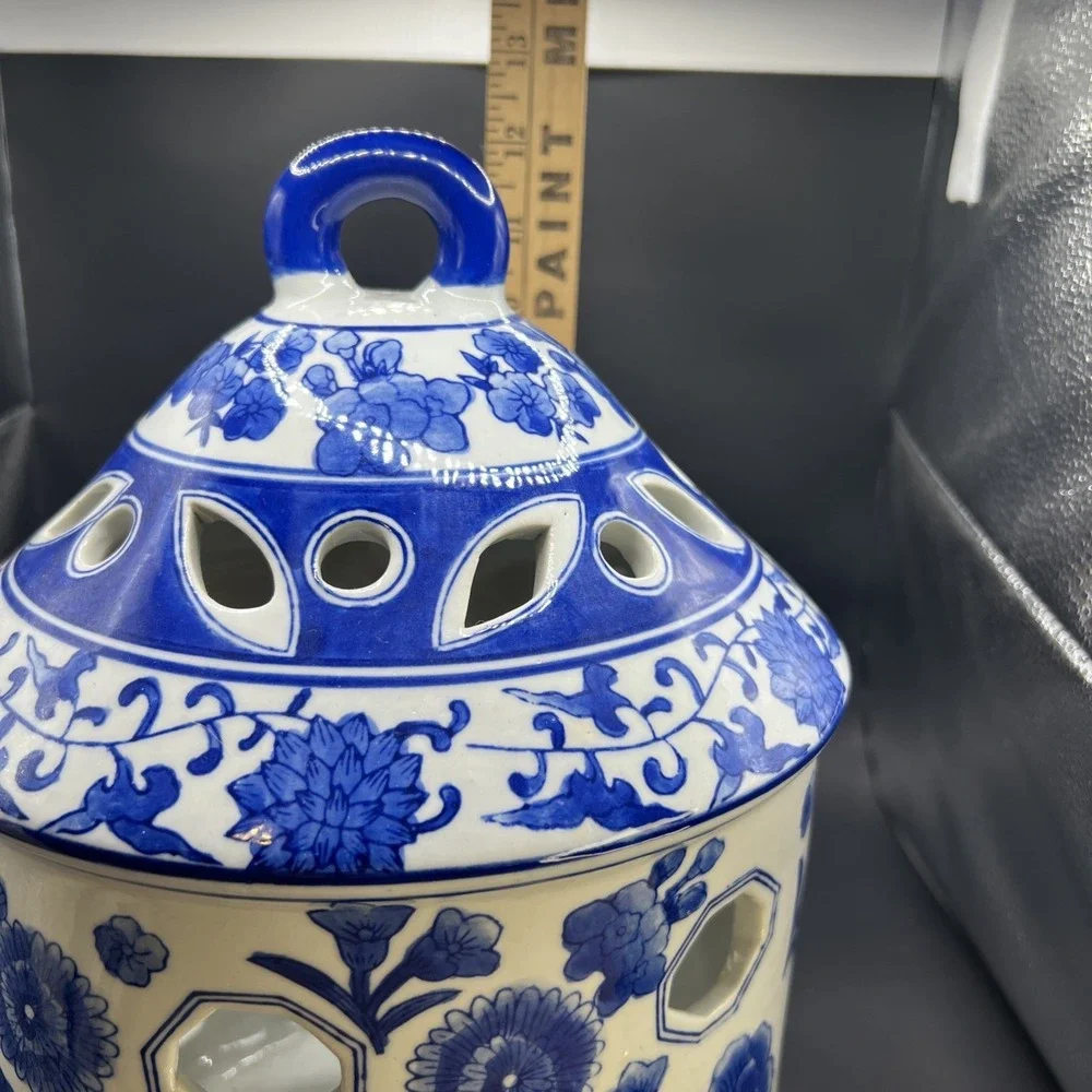 Vintage Blue & White Porcelain Birdhouse Lantern Candle Holder Chinoiserie 12